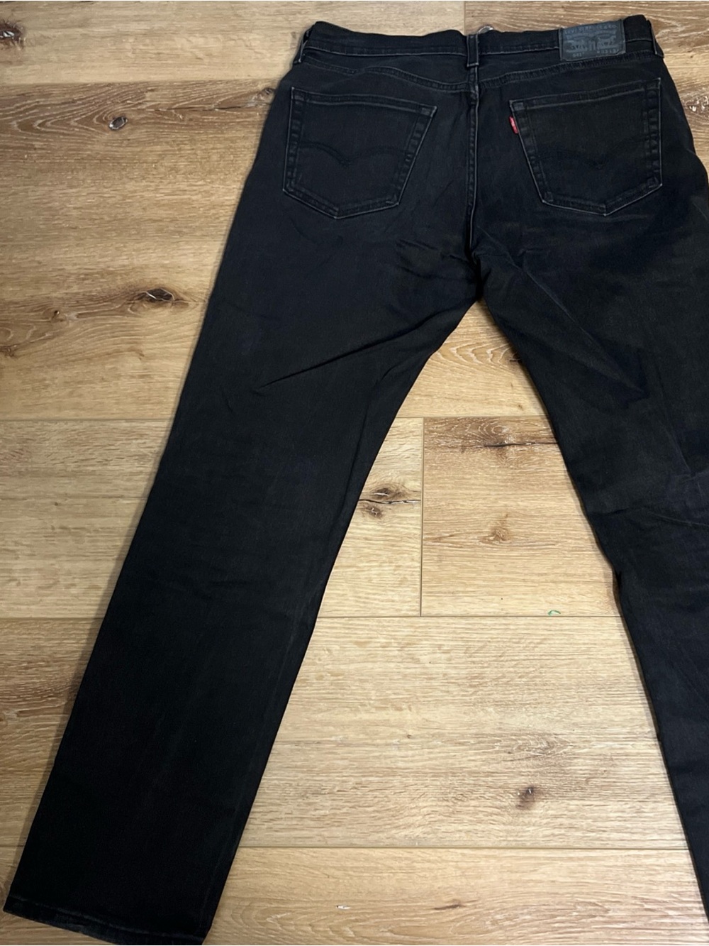 Vintage Levi's Men's Black Slim Straight tapered leg Jeans in size 33X34